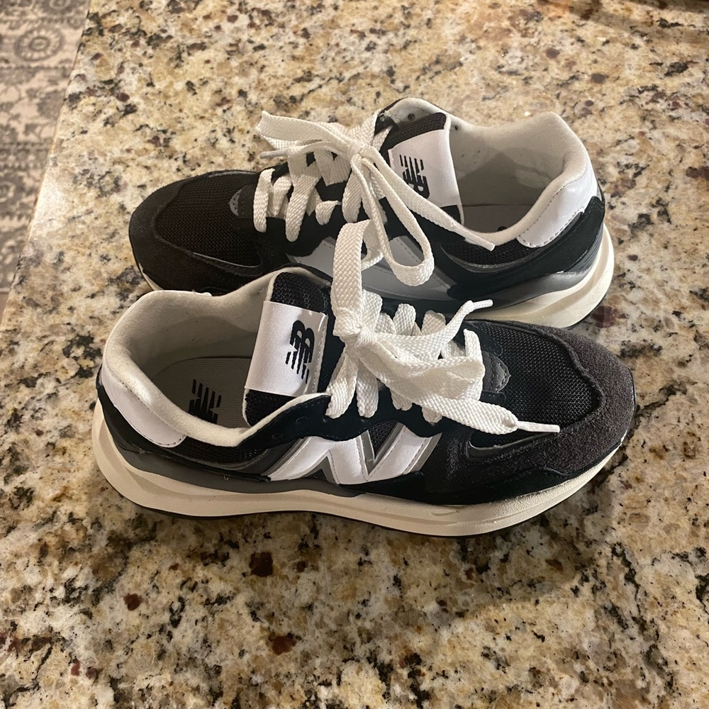 New Balance 57/40 Sneakers. Size 6.5. Only worn once.